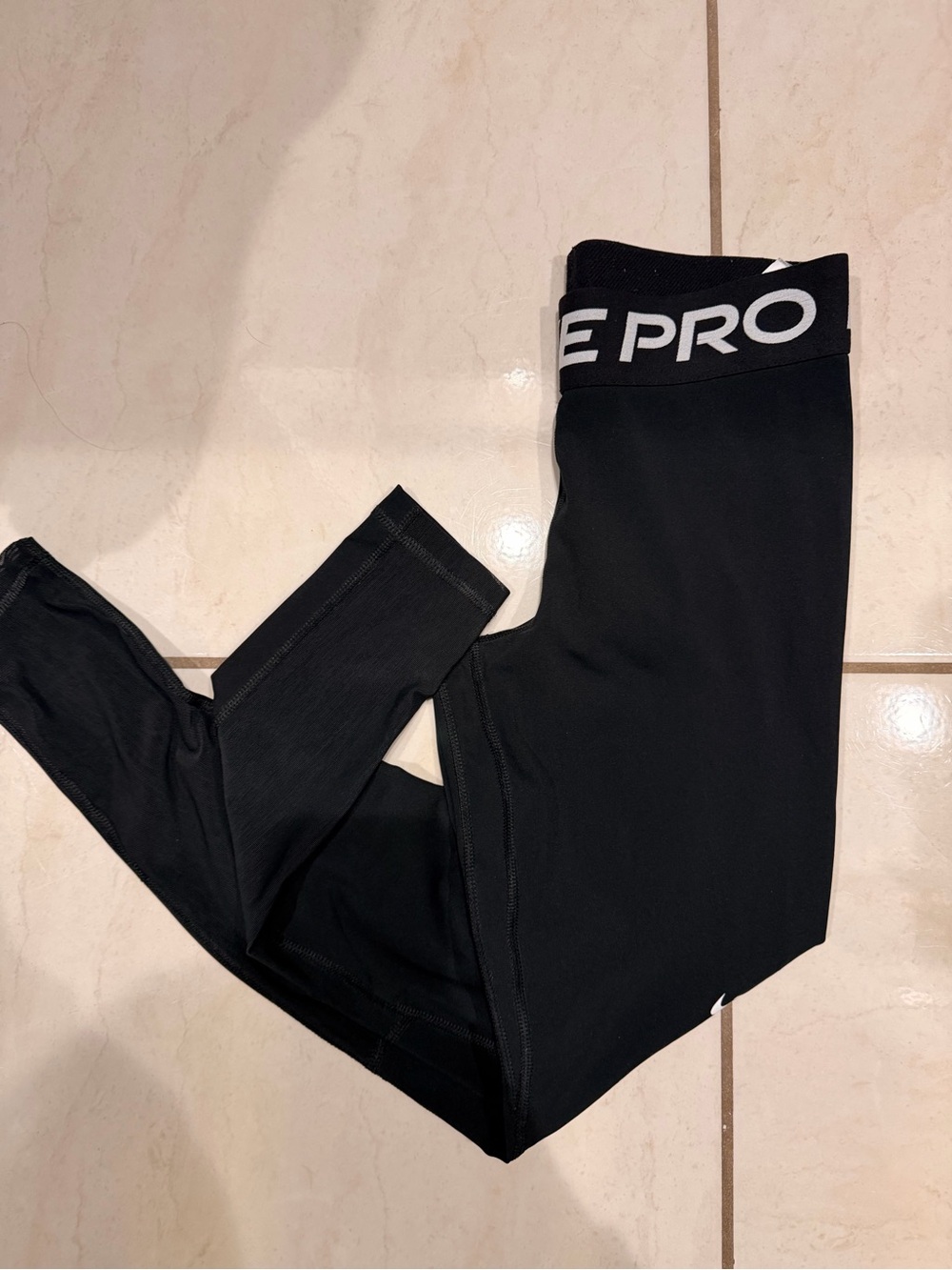 Nike Pro Black Women's Leggings with Branded Waistband